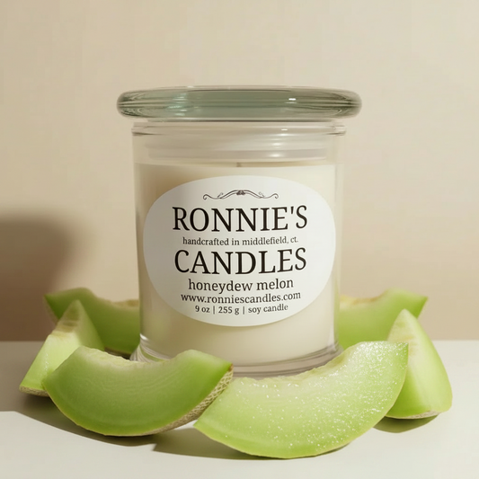 Honeydew melon scented soy candle with fruity candles fragrance for a fresh and natural aroma