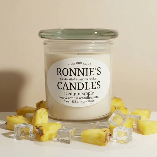 Iced Pineapple soy candle with fruity aroma and strong scent, perfect for a refreshing home fragrance