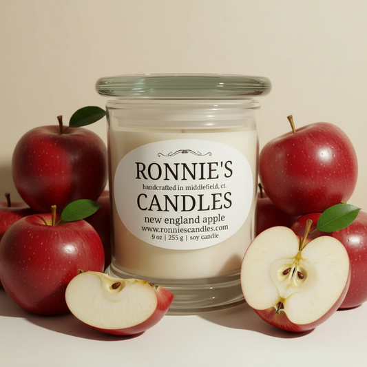 Apple soy candle with Macintosh scent, featuring crisp fragrance and fruity aroma for a refreshing ambiance