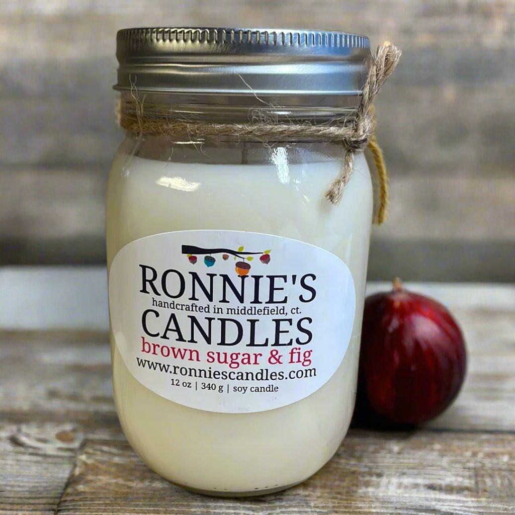Brown sugar and fig soy wax candle, perfect holiday scent with natural soy ingredients