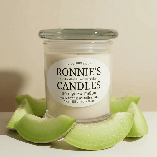 Honeydew melon scented soy candle with fruity candles fragrance for a fresh and natural aroma